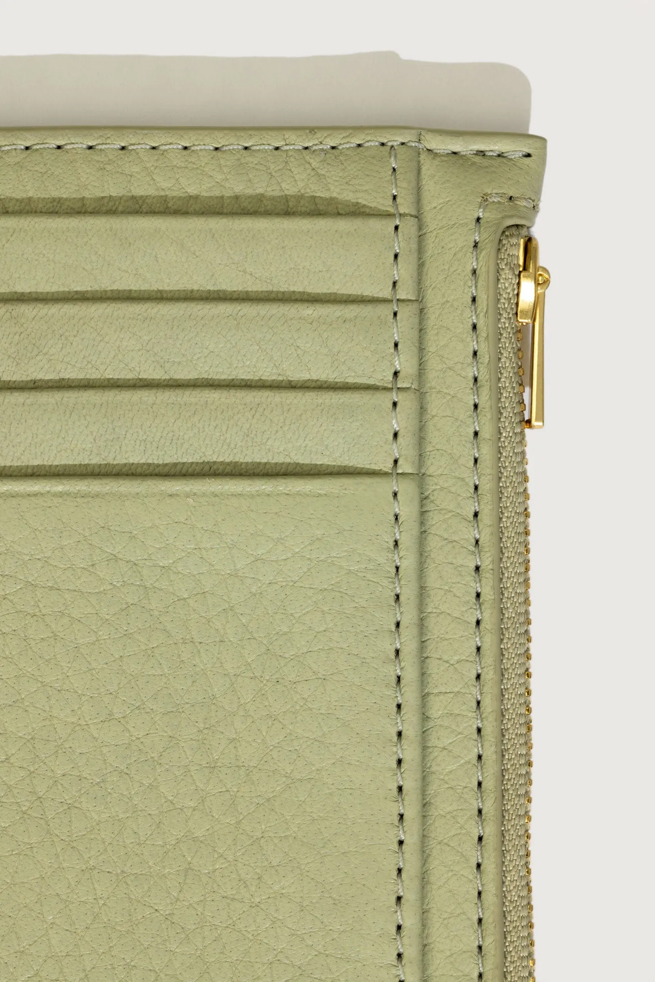 Frank Cardholder - Alfalfa Deer Nappa